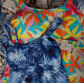 lands_end_wholesale_clothing_pallets_9_4_23_29__50984.jpg