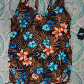 wholesale_swimwear_pallets_lands_end_5_23_23_37__62385-1.jpg